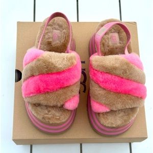 NWT UGG Disco Genuine Shearling Platform Slingback - Coral Hot Pink Slides
